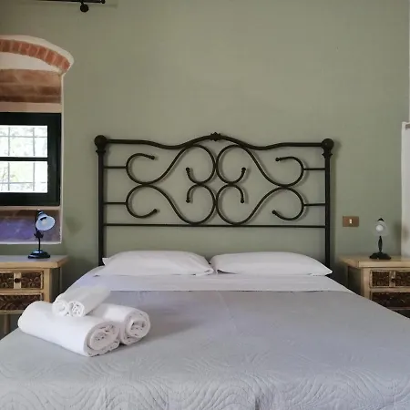 Agriturismo Terenzana Aparthotel Riparbella