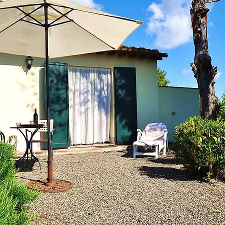 Agriturismo Terenzana Aparthotel Riparbella
