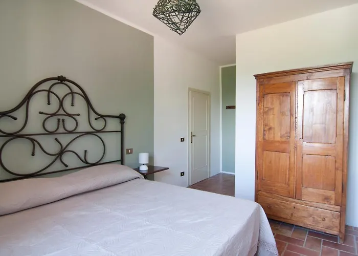 Agriturismo Terenzana * Riparbella