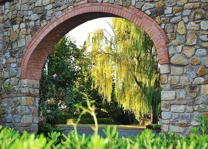 Agriturismo Terenzana Riparbella